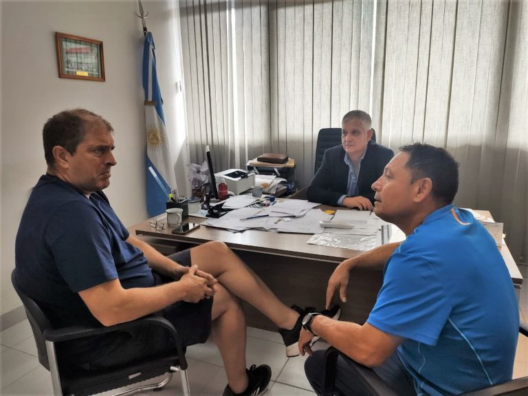 EL INTENDENTE RECIBIÓ A CARLOS LANZARO EN SU DESPACHO MUNICIPAL