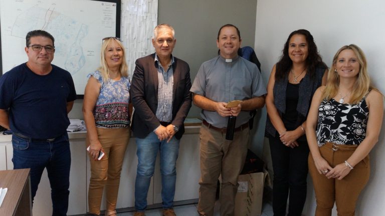 EL PADRE DANIEL MENCARELLI RECIBIÓ UNA DONACION POR PARTE DEL MUNICIPIO SAUCEÑO.