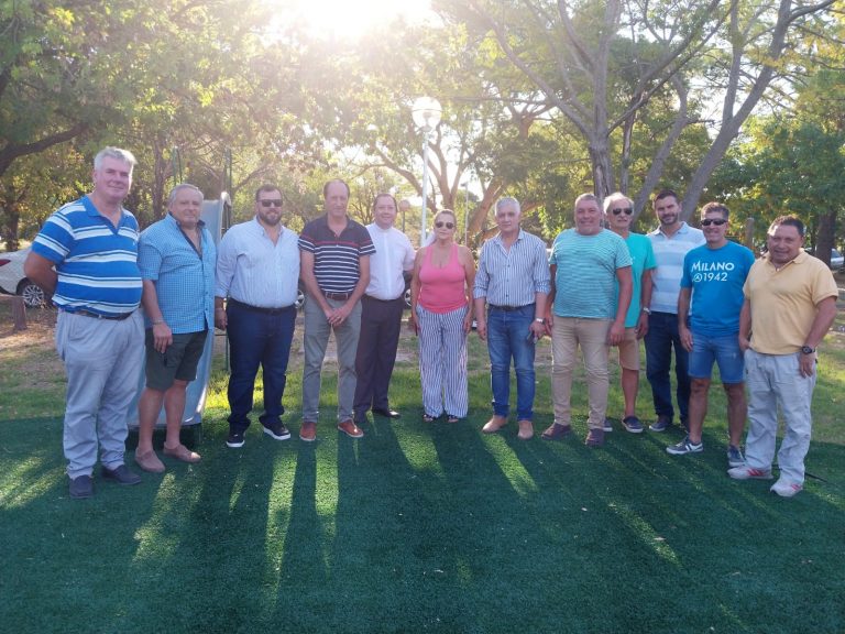 EL INTENDENTE PARTICIPÓ DE LA INAUGURACIÓN DE PLAZA DE JUEGOS EN LA VECINAL DE ALTOS DEL SAUCE