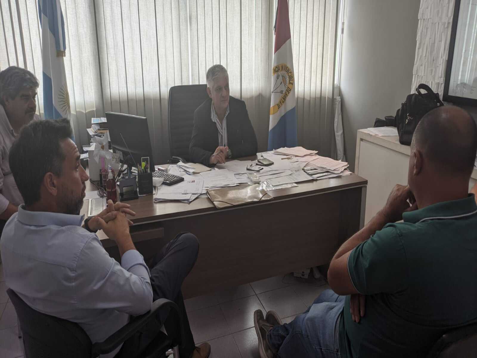 MARIO PAPALEO RECIBIÓ A REPRESENTANTES DE LA EMPRESA DE COLECTIVOS CONTINENTAL SRL