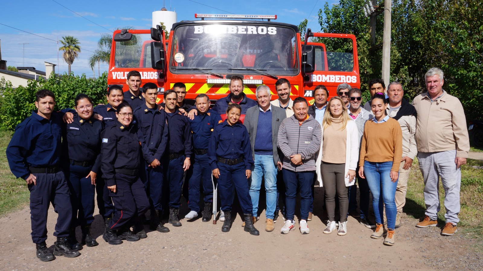 Nuevo camión hidrante para Bomberos Voluntarios de Sauce Viejo