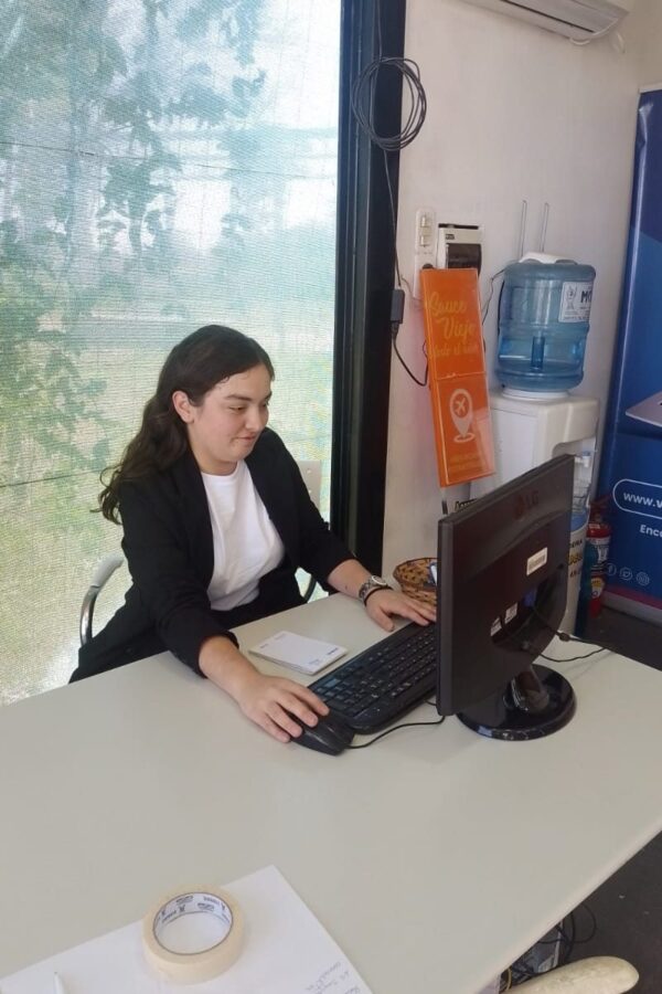 Sauce Viejo ya recibió a la primera alumna de turismo del Instituto Sol quien comenzará sus pasantías