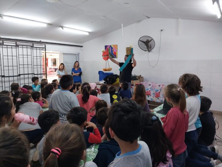 TALLER DE SALUD BUCAL EN LA ESCUELA CONSTANCIO VIGIL