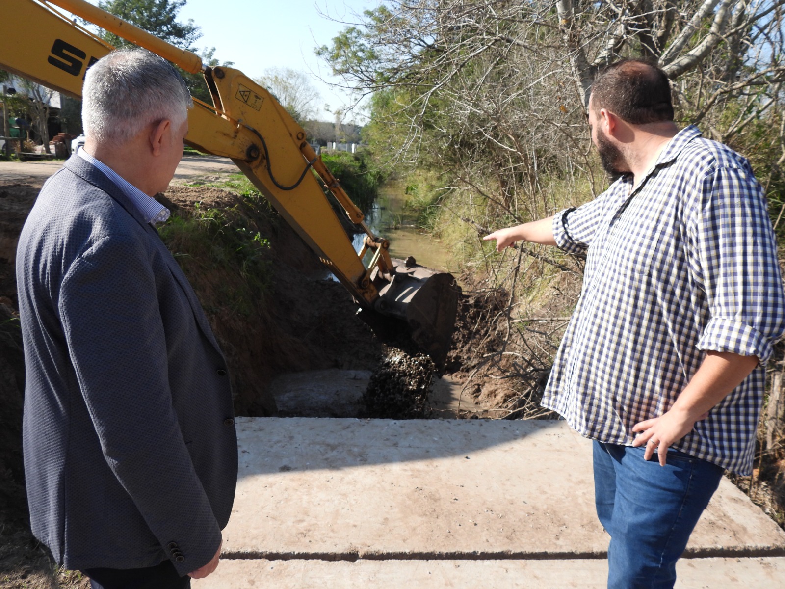 SE REANUDARON LAS OBRAS EN EL CANAL URIBURU