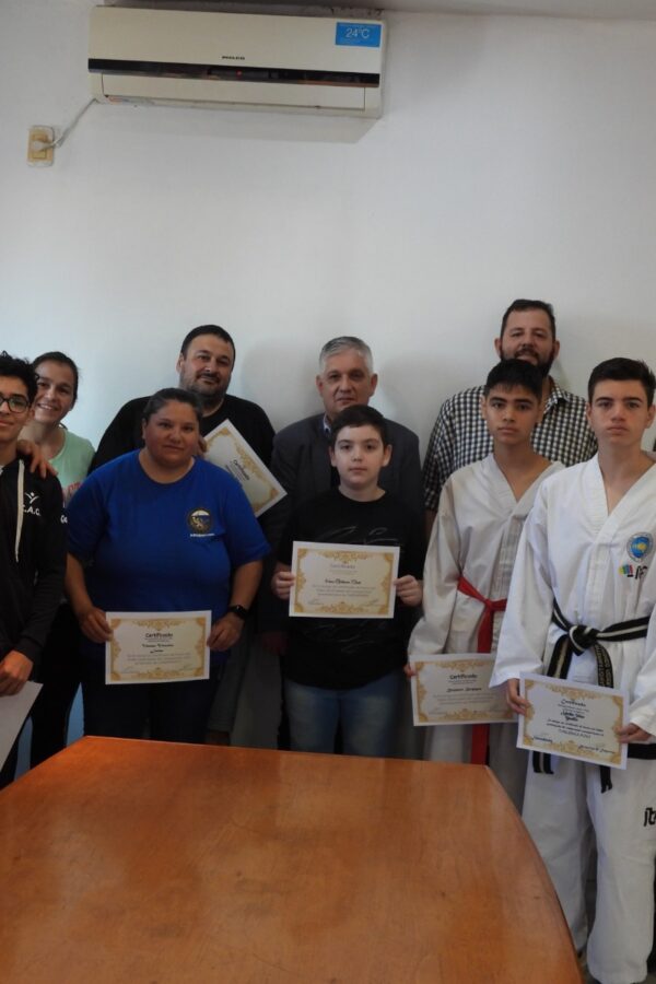 CONDECORARON A DEPORTISTAS SAUCEÑOS CON CERTIFICADOS DE HONOR.