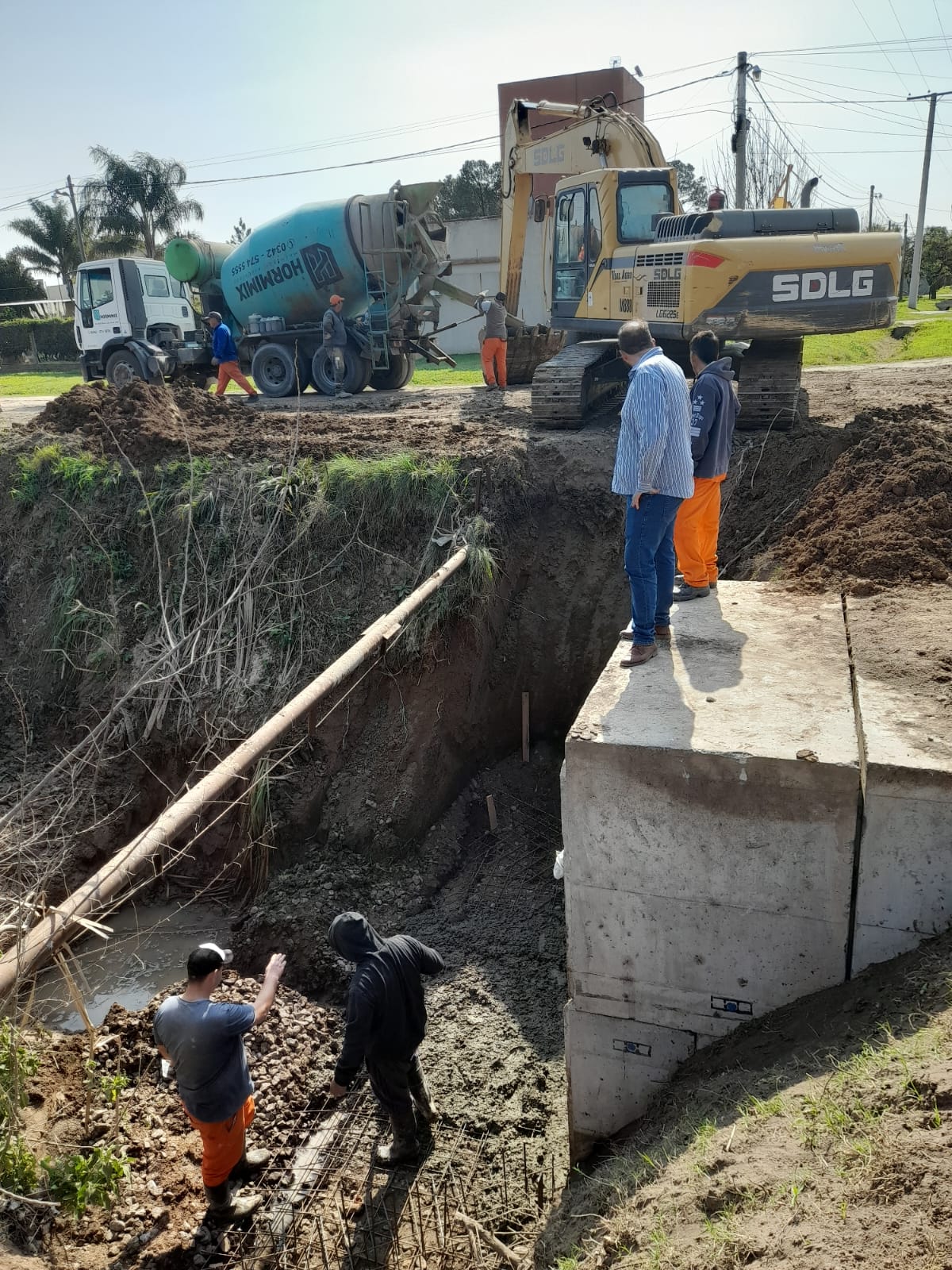 CONTINÚAN LOS TRABAJOS EN EL CANAL URIBURU