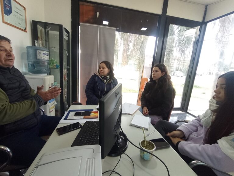 LA DIRECCIÓN DE TURISMO RECIBIÓ CON ENORME SATISFACCIÓN A PASANTES DE LA ESCUELA SCALDAFERRI