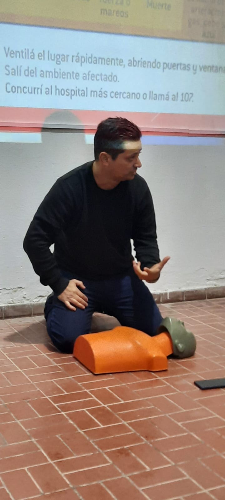 BARRIO LOS CONQUISTADORES: CAPACITACIÓN EN PREVENCIÓN DE ACCIDENTES DOMÉSTICOS