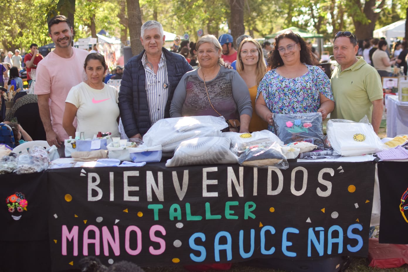 EL INTENDENTE MARIO PAPALEO VISITÓ LA FERIA EN EL BARRIO LOS CONQUISTADORES