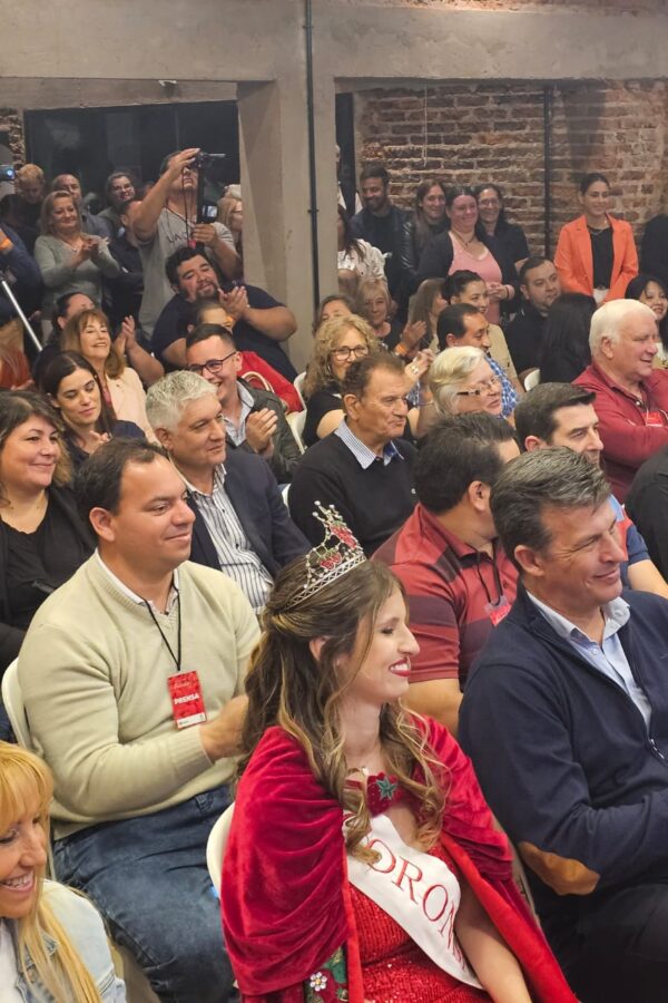 EL INTENDENTE MARIO PAPALEO PRESENTE EN EL LANZAMIENTO OFICIAL DE LA FIESTA DE LA FRUTILLA