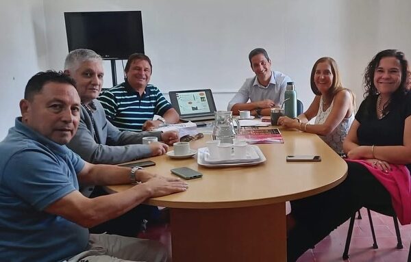 LA SECRETARIA DE TURISMO DE LA PROVINCIA RECIBIÓ AL INTENDENTE MARIO PAPALEO