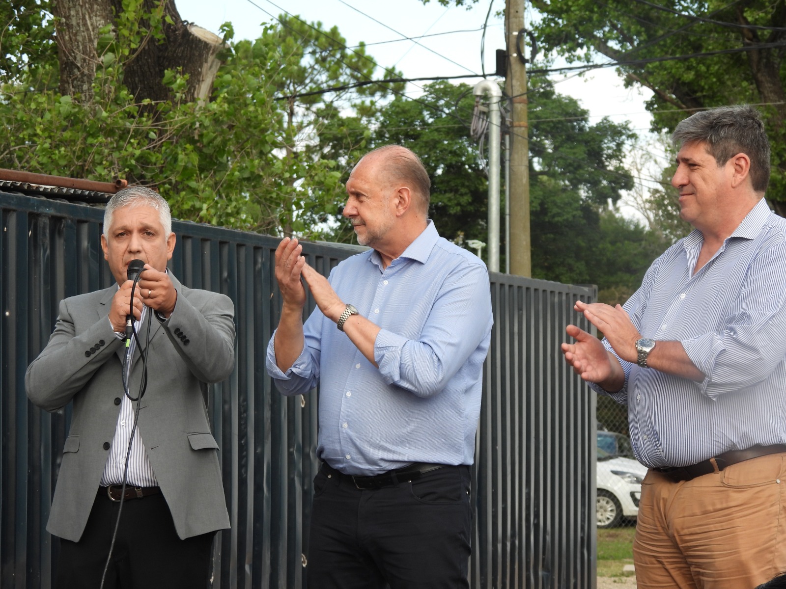 ¡HISTÓRICO! El PRIMER INTENDENTE DE SAUCE VIEJO MARIO PAPALEO INAUGURÓ LA OBRA DE AGUA POTABLE