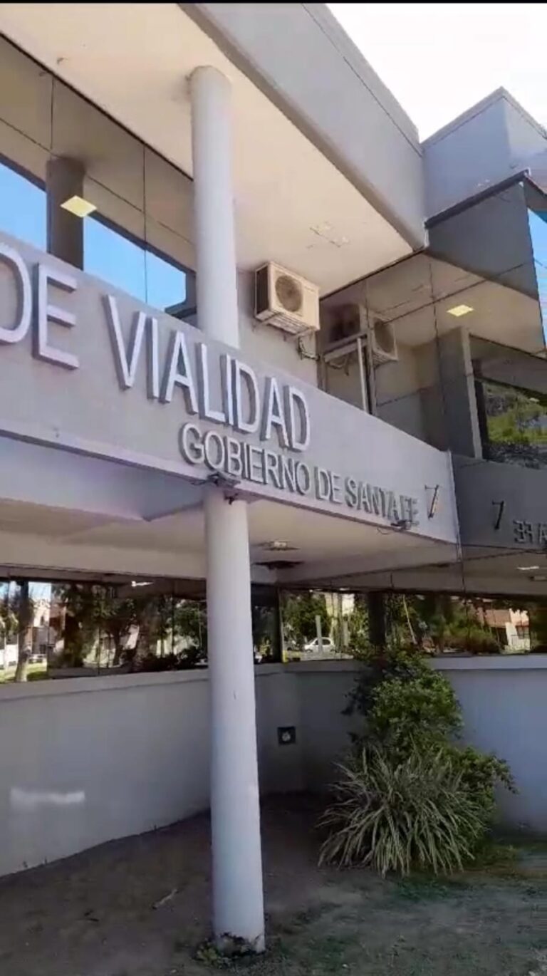 EL INTENDENTE PAPALEO ASISTIÓ A LA DIRECCIÓN PROVINCIAL DE VIALIDAD A GESTIONAR RECURSOS Y OBRAS PARA LOS SAUCEÑOS