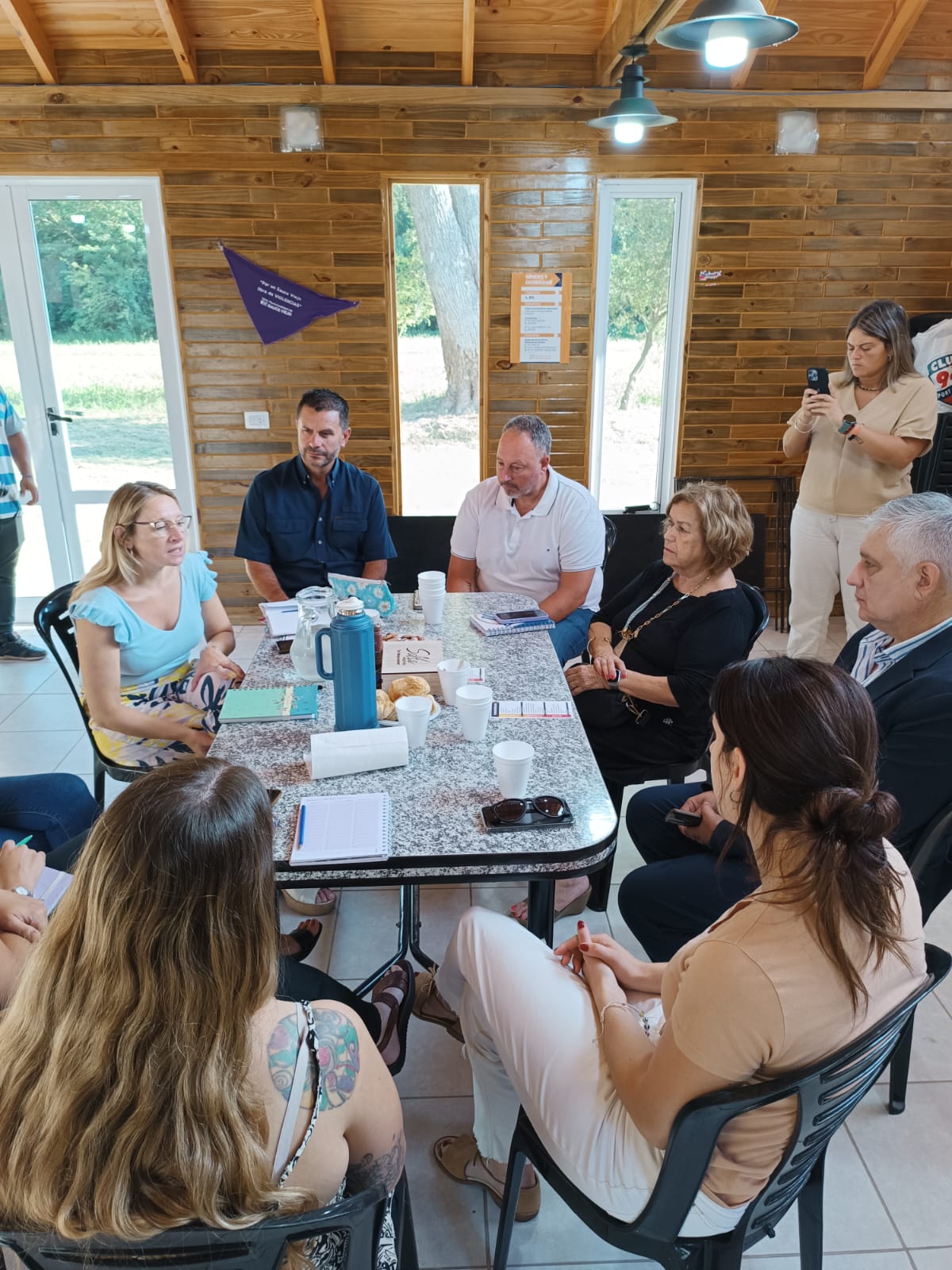 ALICIA TATE VISITÓ EL PUNTO VIOLETA DE SAUCE VIEJO