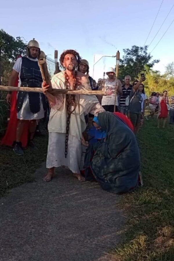 EL INTENDENTE MARIO PAPALEO PARTICIPÓ DEL «CICLO CRUCIS» EN SAUCE VIEJO