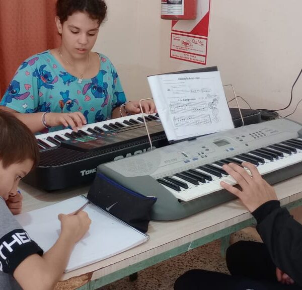 EL LICEO MUNICIPAL DE SAUCE VIEJO SIGUE CRECIENDO