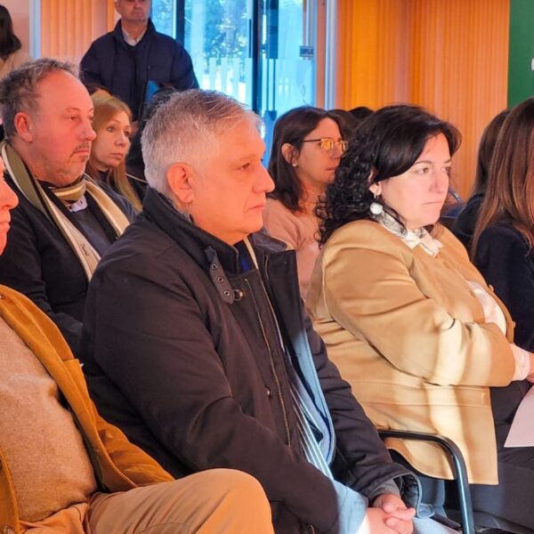 PARQUE INDUSTRIAL: EL INTENDENTE MARIO PAPALEO PRESENTE EN LA ARTICULACIÓN ENTRE ESCUELAS TÉCNICAS Y EMPRESA