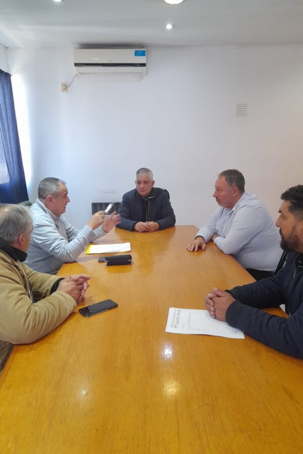 EL DR. MARIO PAPALEO RECIBIÓ A DIRECTIVO DE LA EMPRESA CONTINENTAL