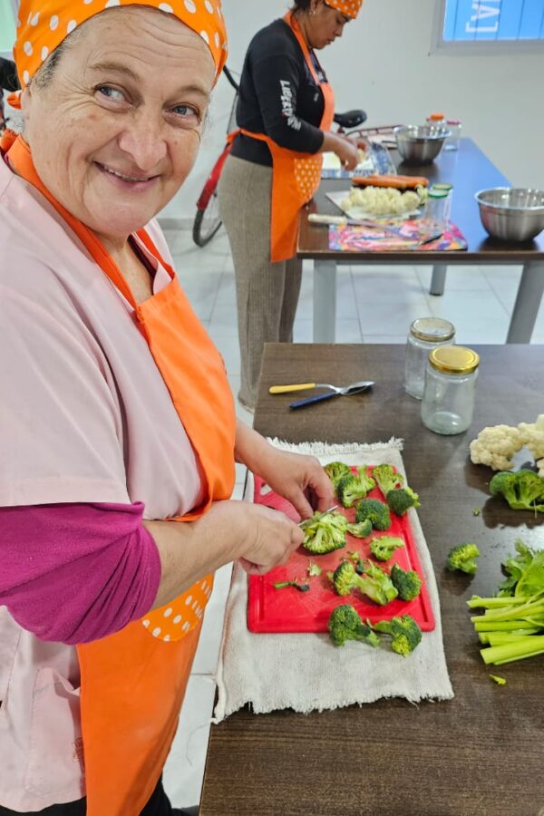 AVANZA A BUEN RITMO EL TALLER DE DULCES Y CONSERVAS