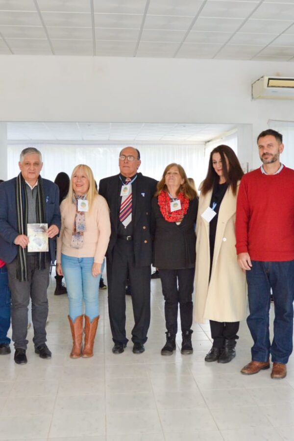 EL INTENDENTE DR. MARIO PAPALEO PRESENTE EN LA INAUGURACIÓN DEL 17 ENCUENTRO REGIONAL DE ESCRITORES “LAURA MUNDÍN”