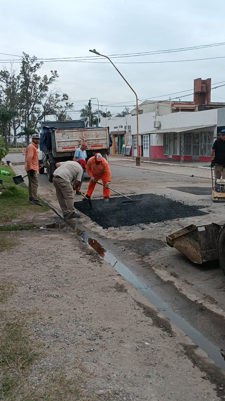 LA MUNICIPALIDAD TRABAJA EN DIFERENTES PUNTOS DE LA CIUDAD