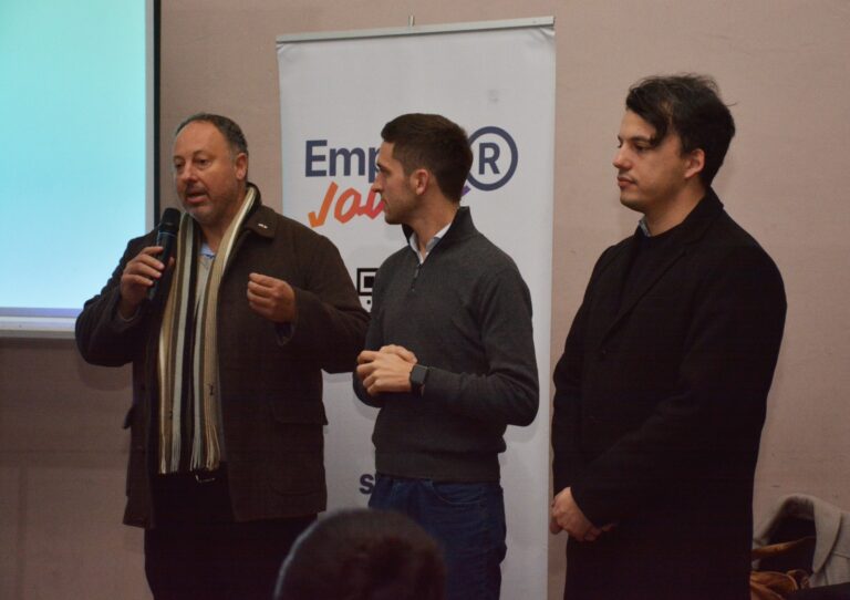 TALLER PROVINCIAL DE ORIENTACIÓN LABORAL SOBRE EMPLEOS EMERGENTES EN LA SALA CULTURAL DE SAUCE VIEJO