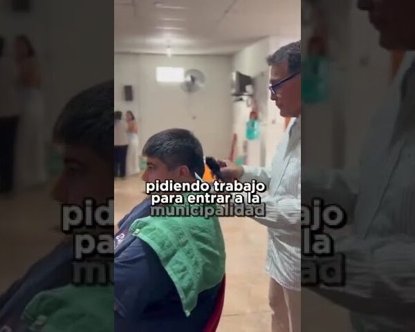 PRIMEROS EGRESADOS DEL CURSO DE PELUQUERÍA DEL LICEO MUNICIPAL