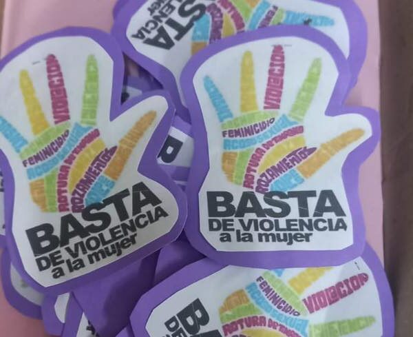 JORNADA POR LA ELIMINACIÓN DE LA VIOLENCIA CON LAS MUJERES EN ESCUELA MIATELLO